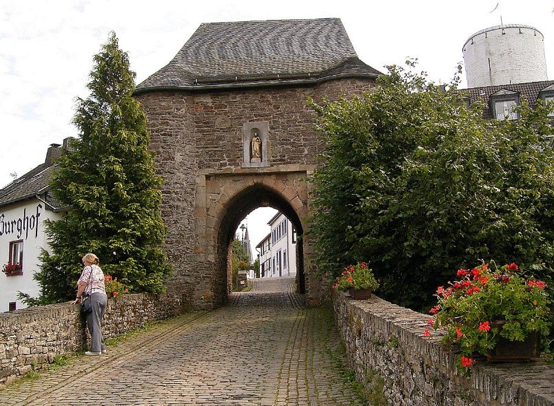 Burg Reifferscheid, Hellenthal, Germany, Germany